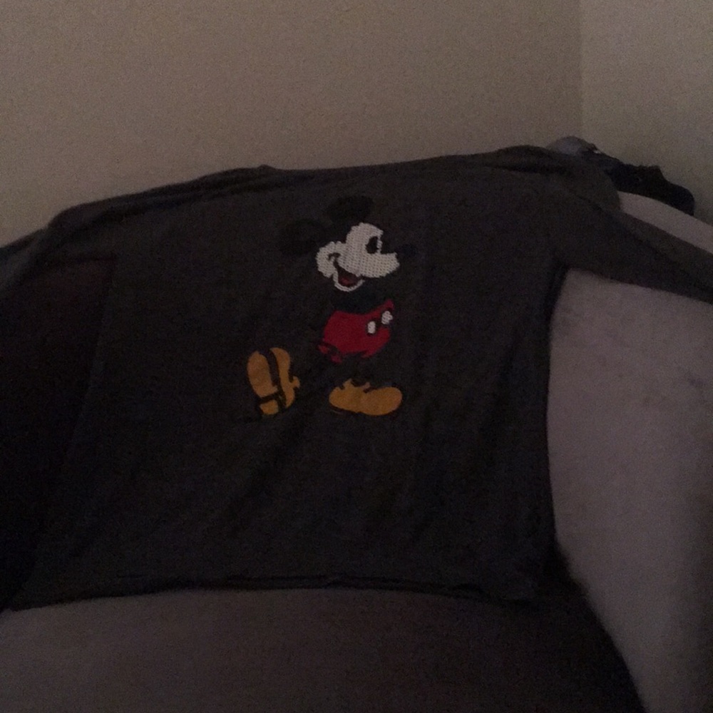 Crew neck